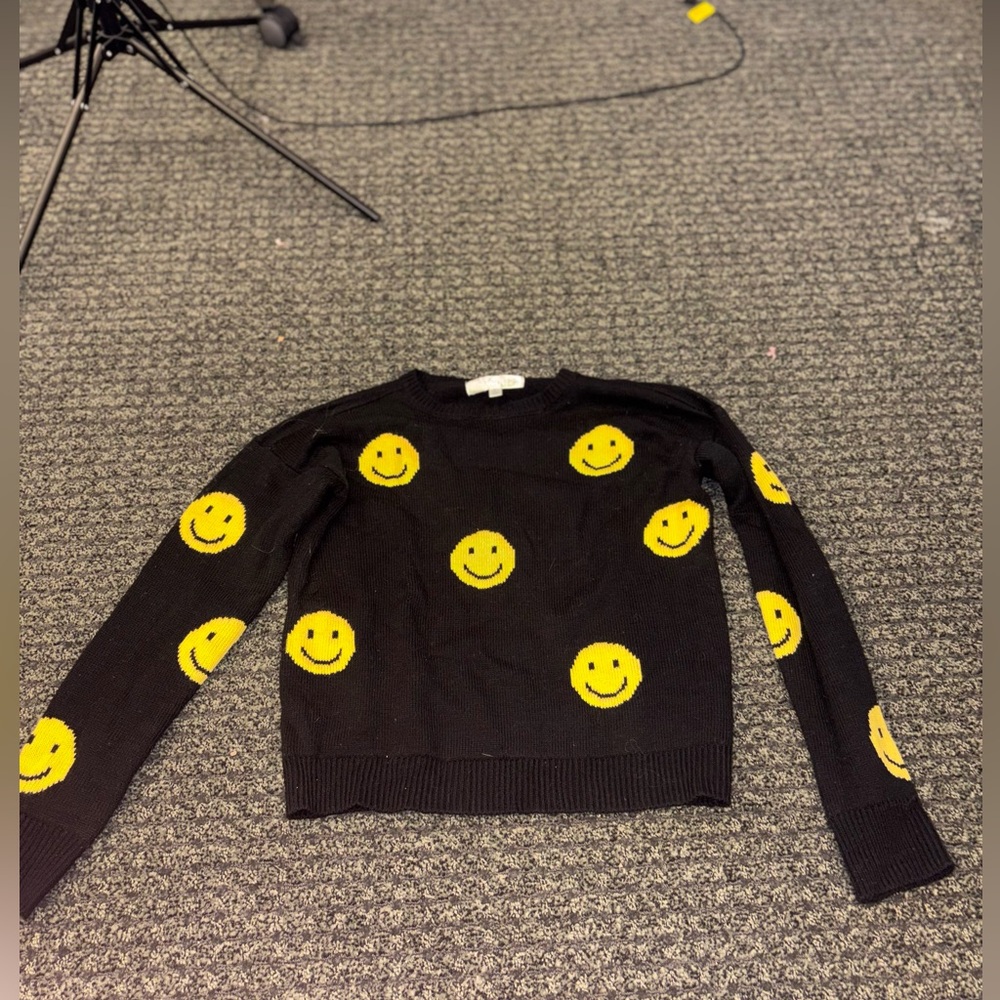 Society & Stitch Black Smiley Face Sweater Size L Cute Graphic Knit
